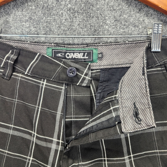 O'neill Sterling Shorts Mens Size 32 Black Gray Plaid Casual Chino Beach Surf - Picture 2 of 12